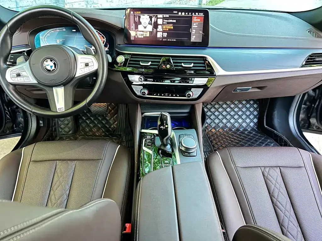 BMW 5 Series — фото 5