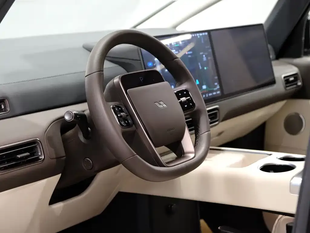 Li Auto MEGA 2024 из CN, фото 2