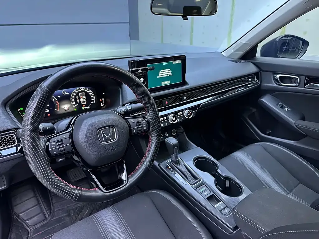 Honda Civic — фото 7