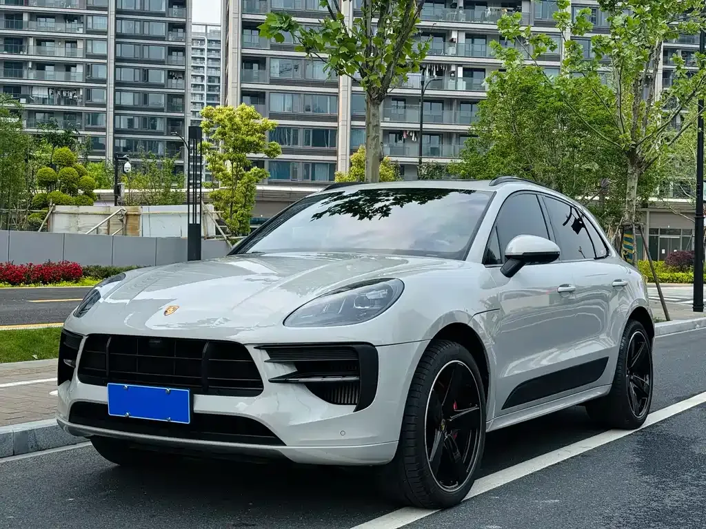 Porsche Macan — фото 1