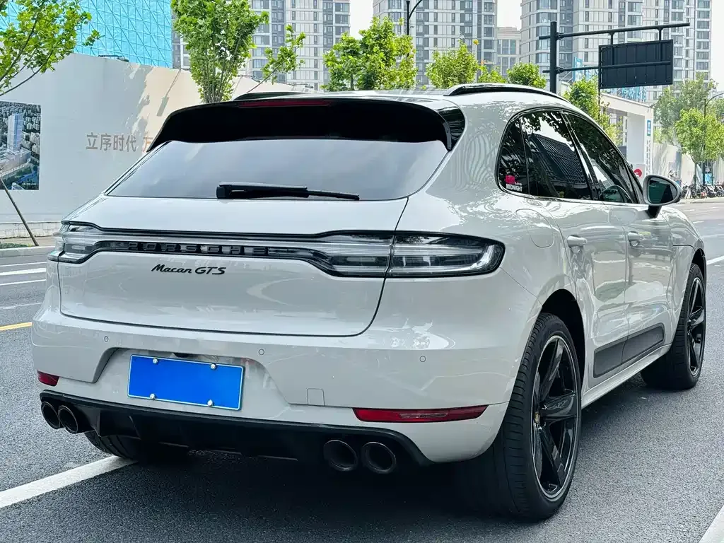 Porsche Macan — фото 6