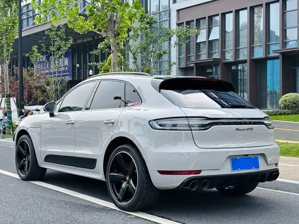 Porsche Macan — фото 8