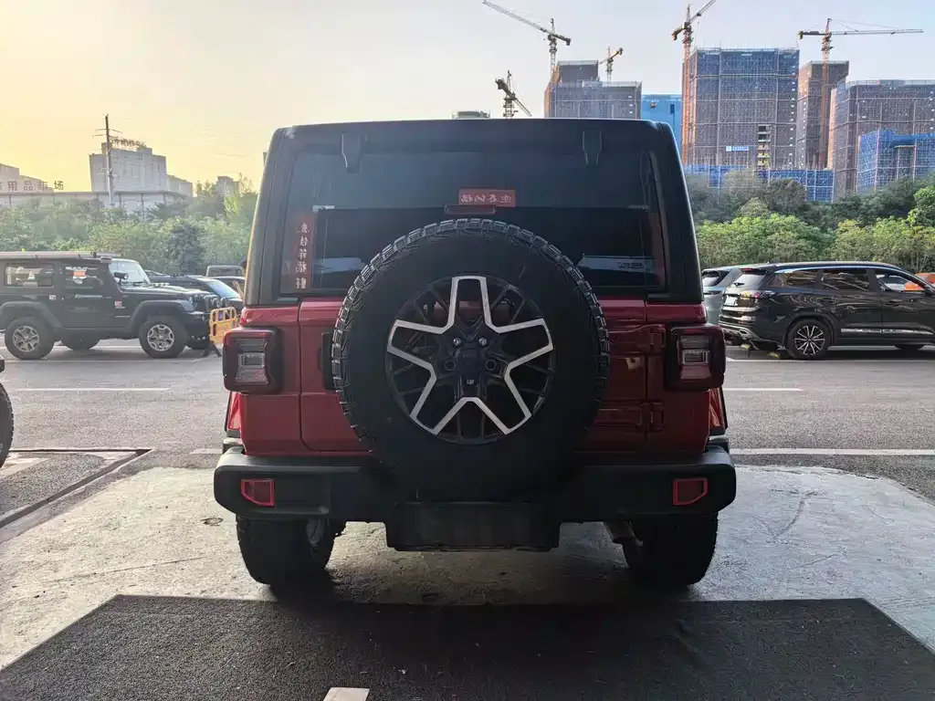 Jeep Wrangler — фото 3