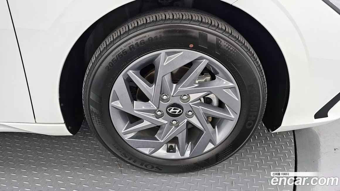 Hyundai AVANTE — фото 7