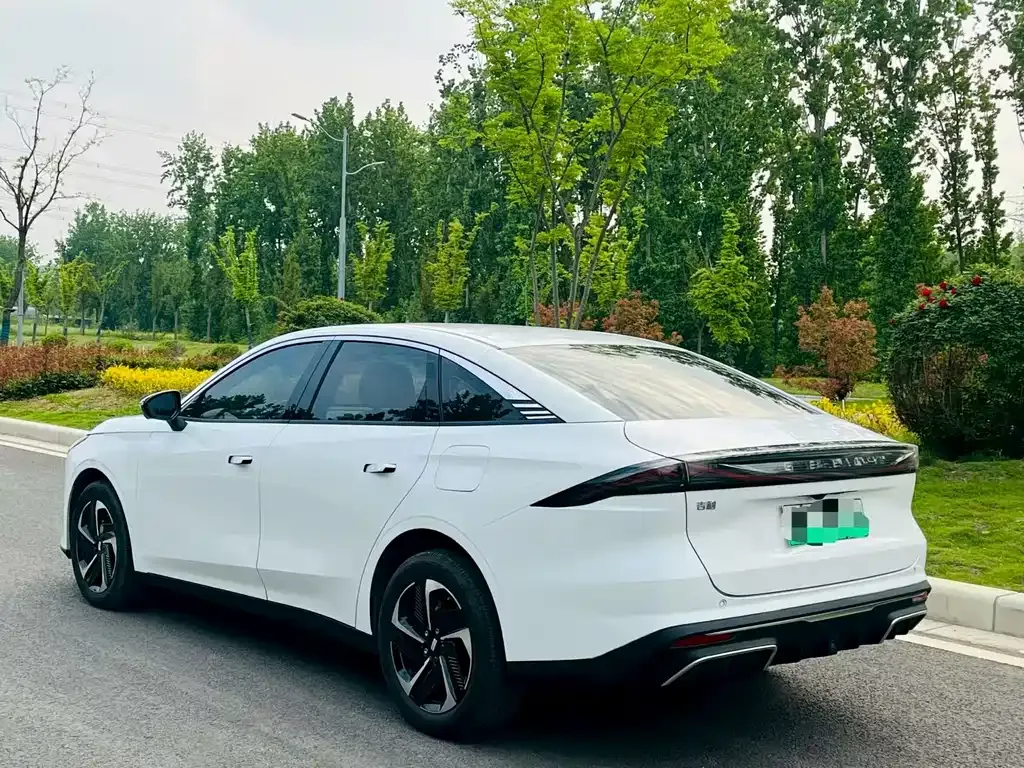 Geely Galaxy L6 2024 из CN, фото 7