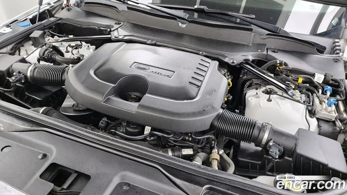 Land Rover Discovery 2023 из KR, фото 10