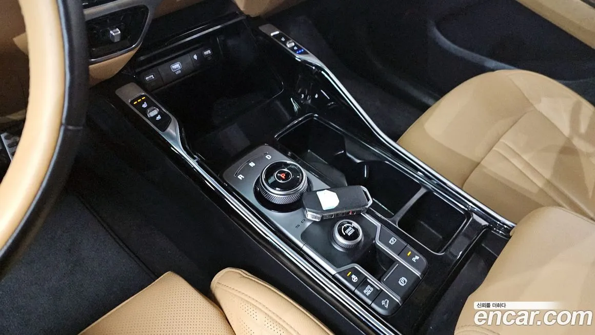 Kia Sorento — фото 7