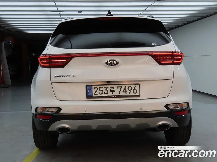 Kia Sportage — фото 7