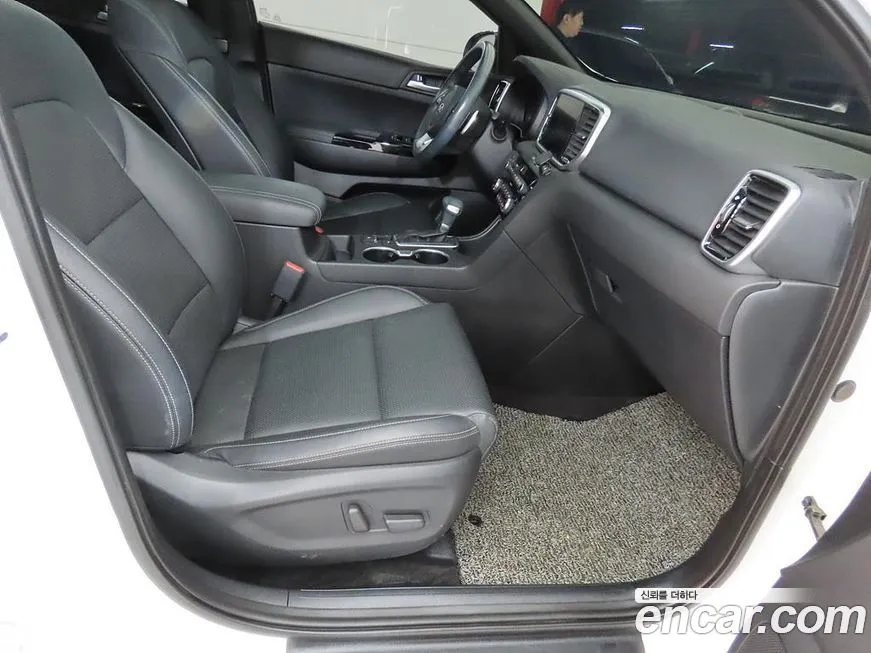 Kia Sportage — фото 6