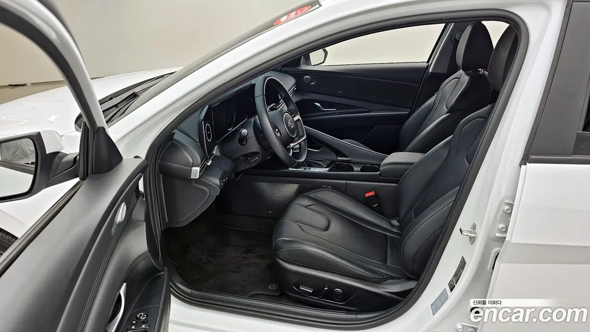 Hyundai AVANTE — фото 9