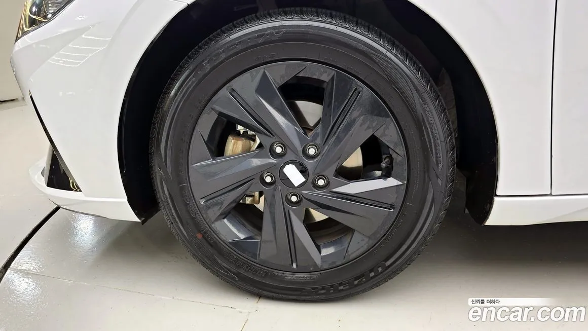 Hyundai AVANTE — фото 6