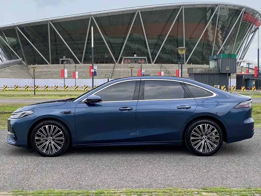 Geely Galaxy A7 — фото 10