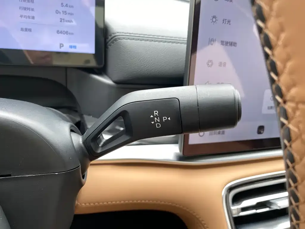Geely Galaxy A7 — фото 2