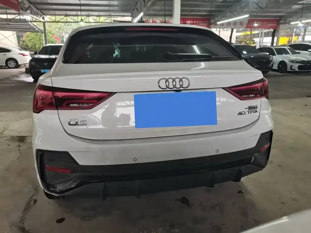 Audi Q3 Sportback — фото 7