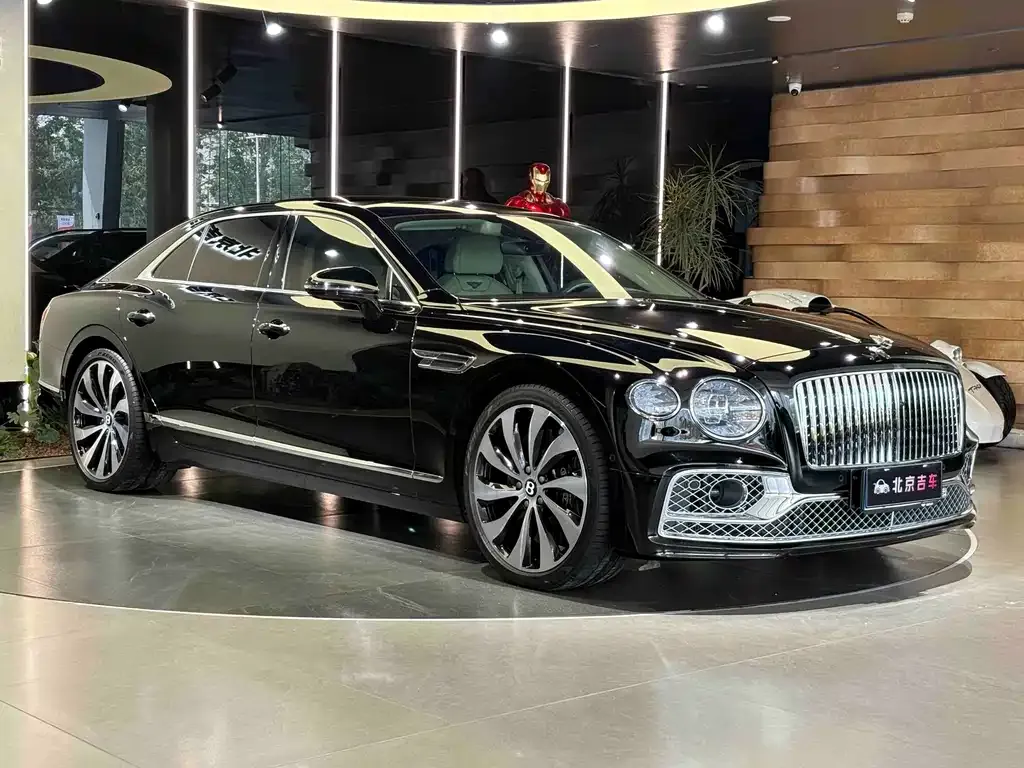 Bentley Flying Spur — фото 7
