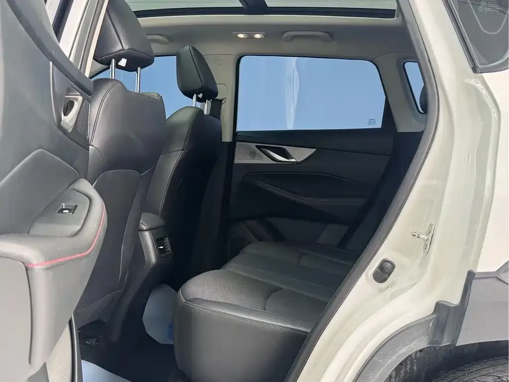 Changan CS35PLUS — фото 3