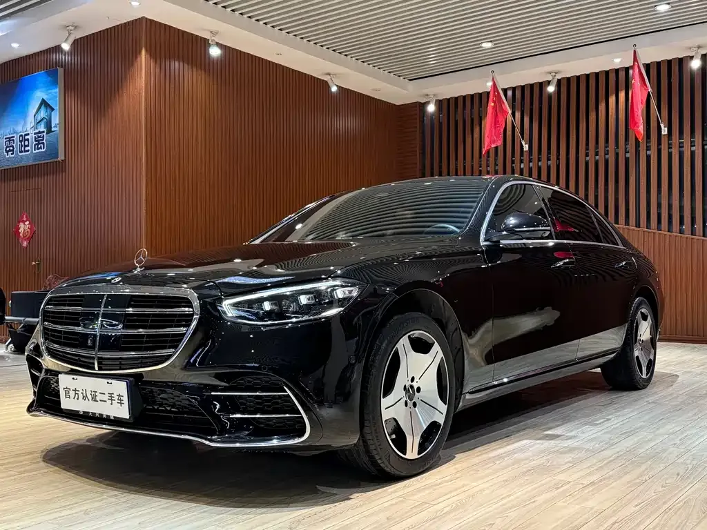Mercedes-Benz S-Class — фото 1