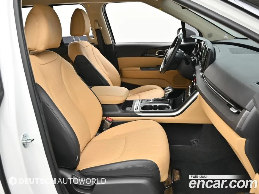 Kia Carnival — фото 10