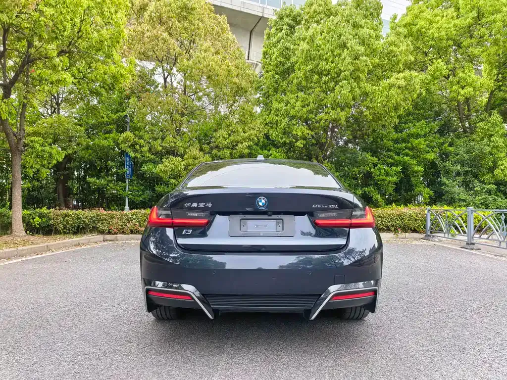 BMW i3 — фото 5