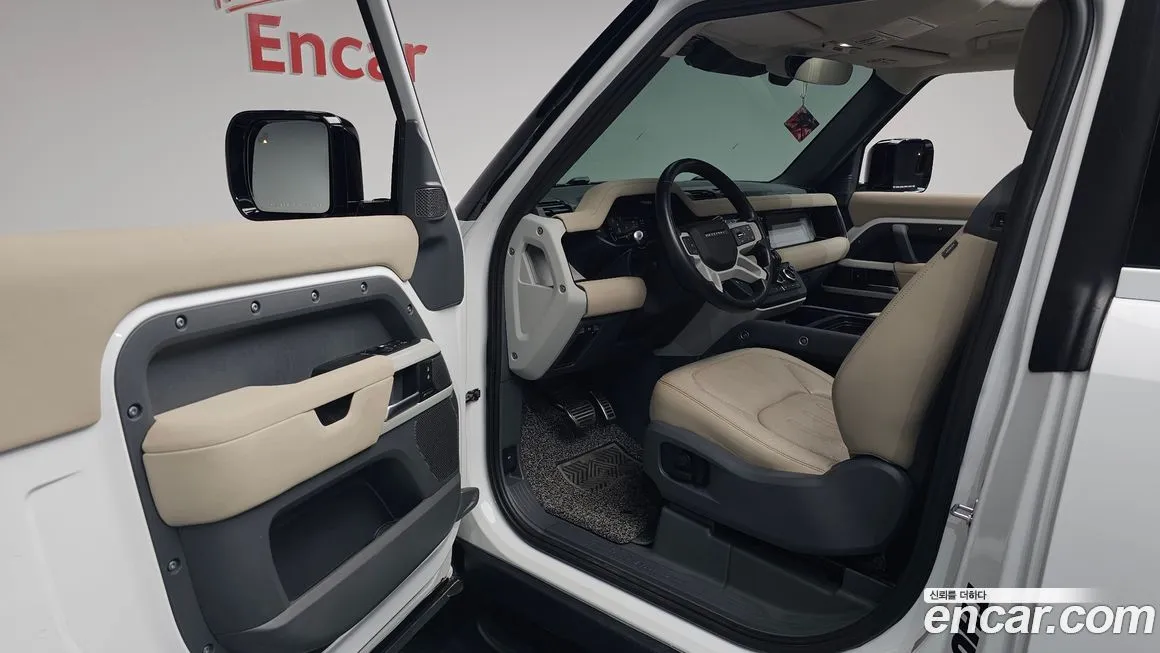 Land Rover Defender 2022 из KR, фото 10