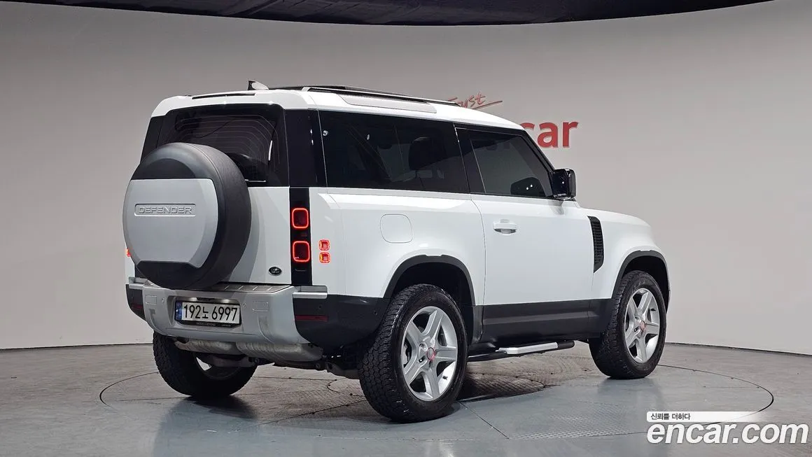 Land Rover Defender 2022 из KR, фото 6