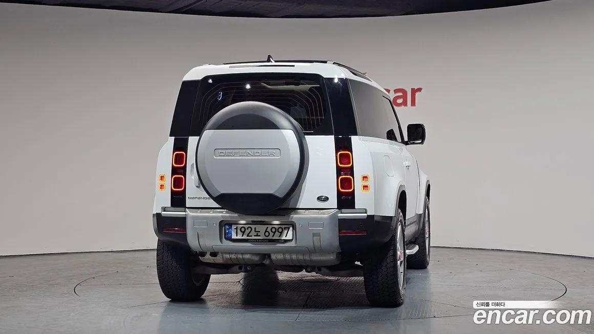Land Rover Defender 2022 из KR, фото 4