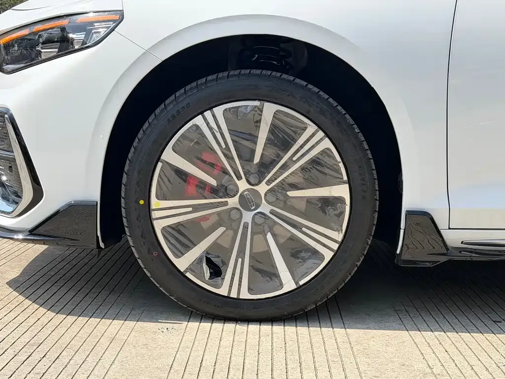 Geely Xingrui — фото 3