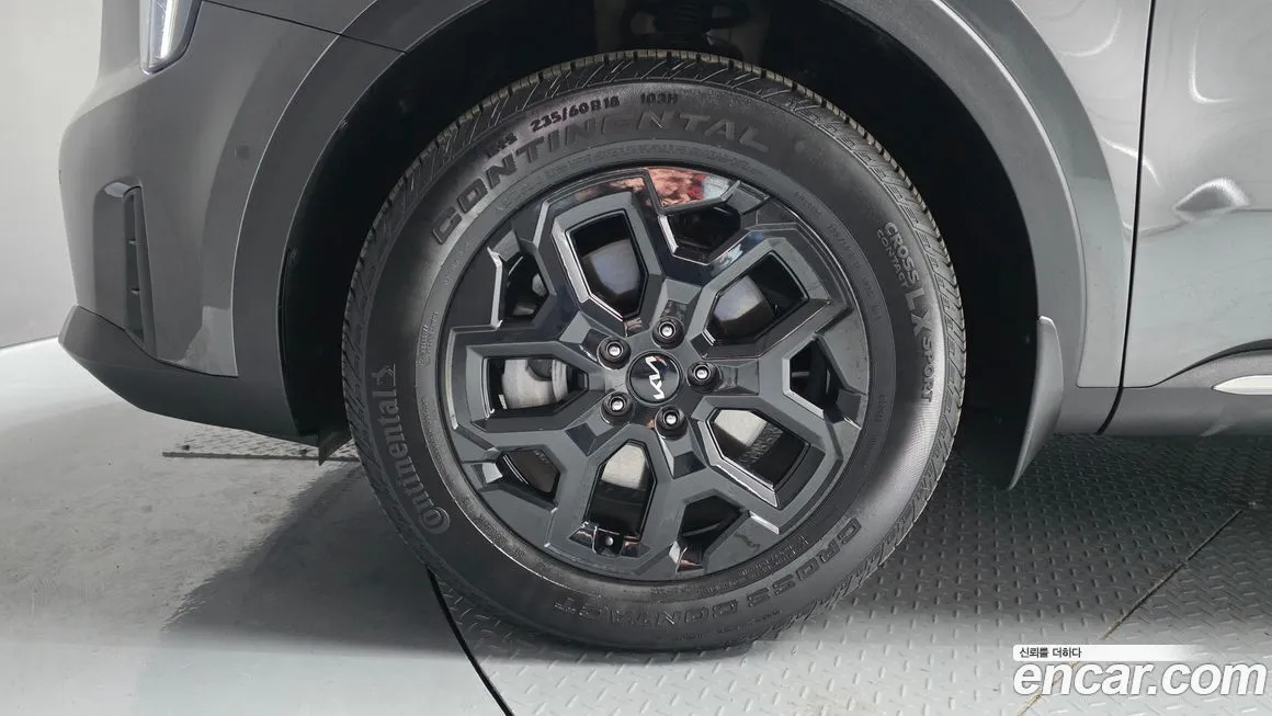 Kia Sorento — фото 8