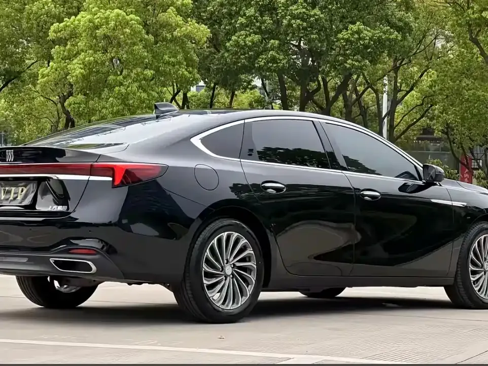 Buick LaCrosse — фото 4