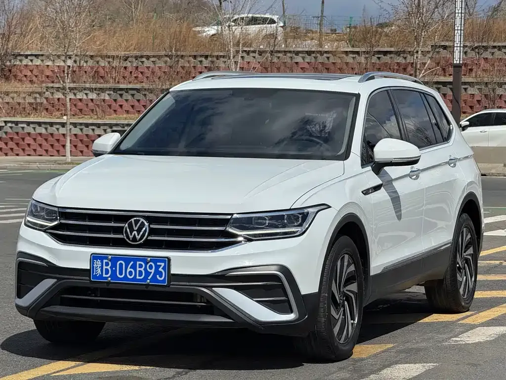 Volkswagen Tiguan L 2022 из CN, фото 8