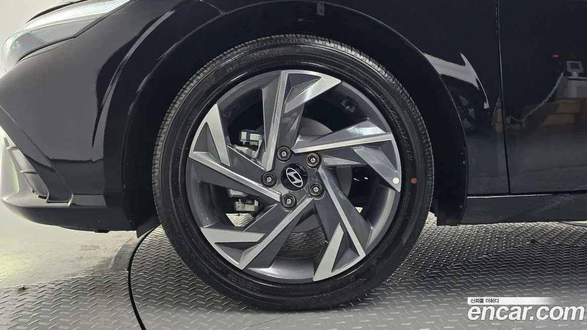 Hyundai AVANTE — фото 9