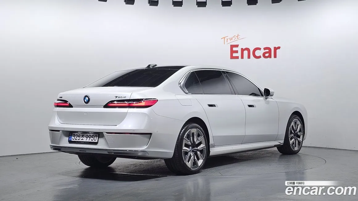 BMW 7-Series 2024 из KR, фото 5