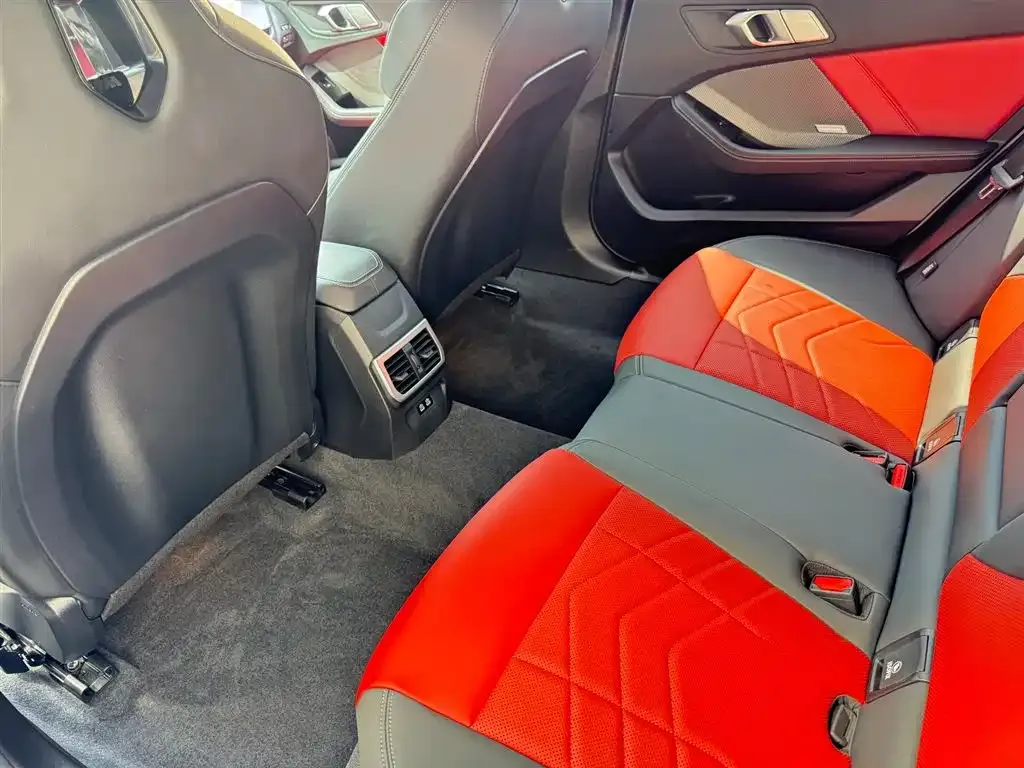 BMW 2 Series 2025 из CN, фото 2