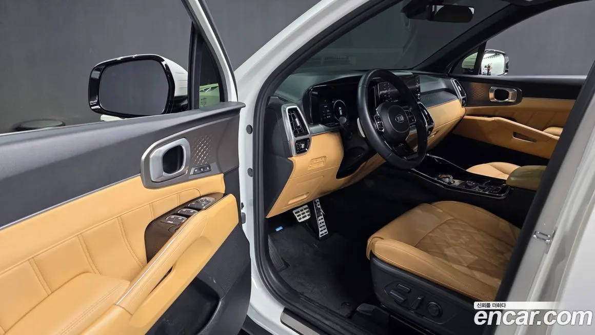 Kia Sorento — фото 10