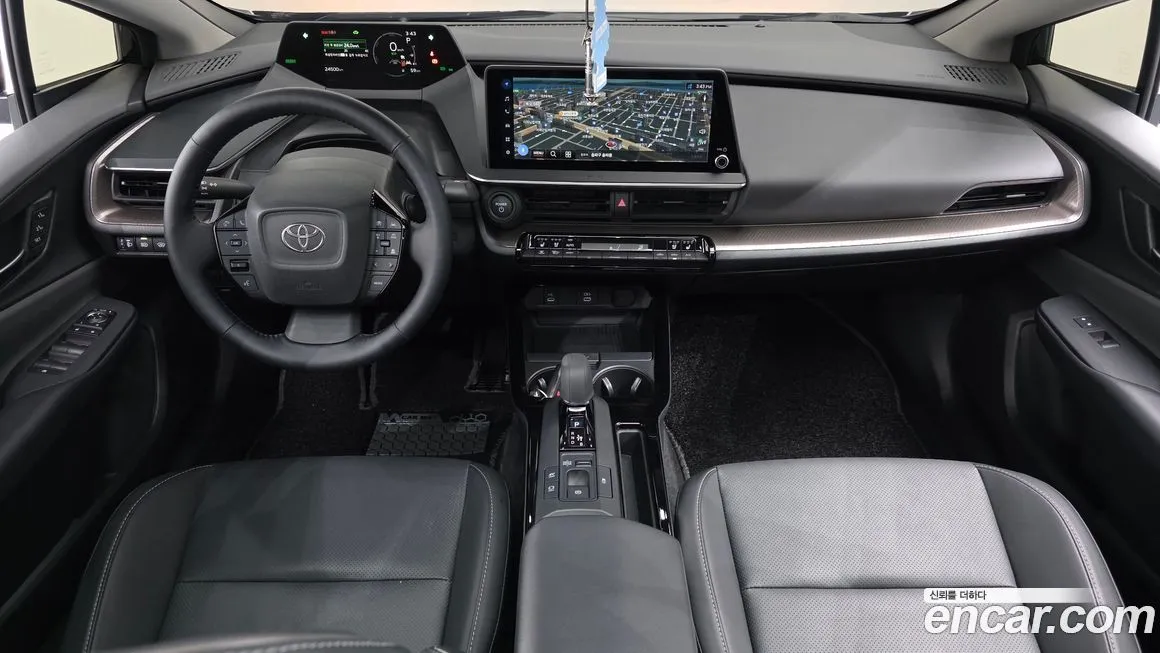 Toyota Prius 2024 из KR, фото 7