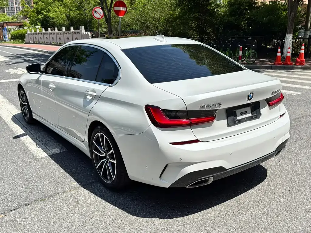 BMW 3 Series — фото 10