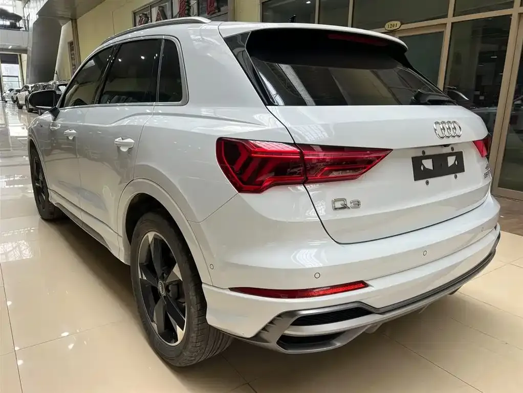 Audi Q3 — фото 4