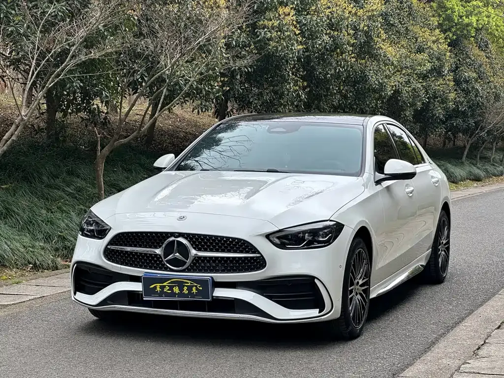 Mercedes-Benz C-Class — фото 1