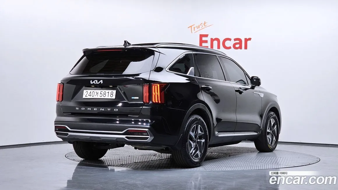 Kia Sorento — фото 9