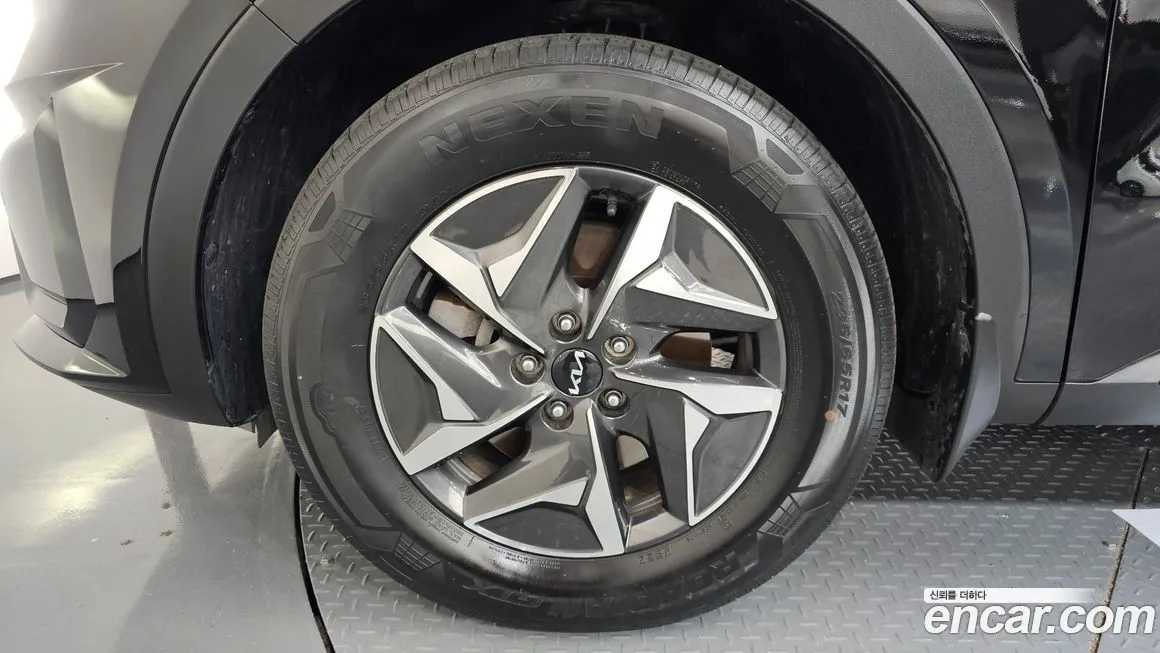 Kia Sorento — фото 8
