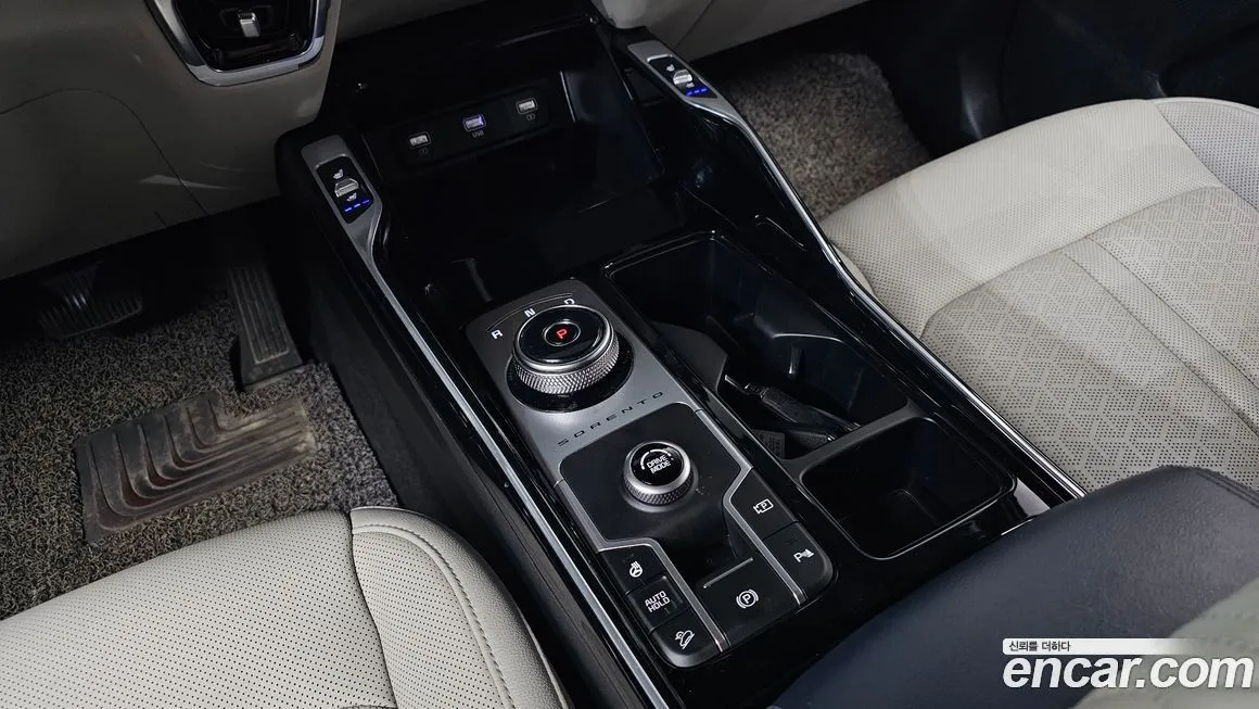 Kia Sorento — фото 10