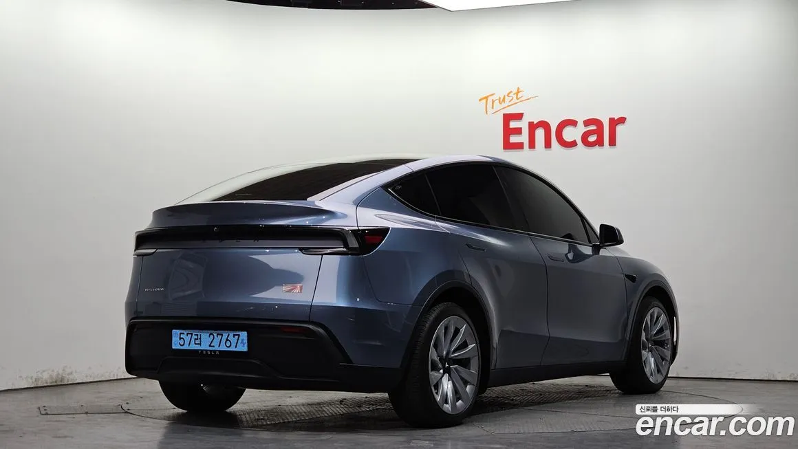 Tesla Model Y — фото 3