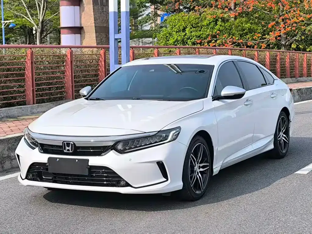Honda Inspire — фото 1