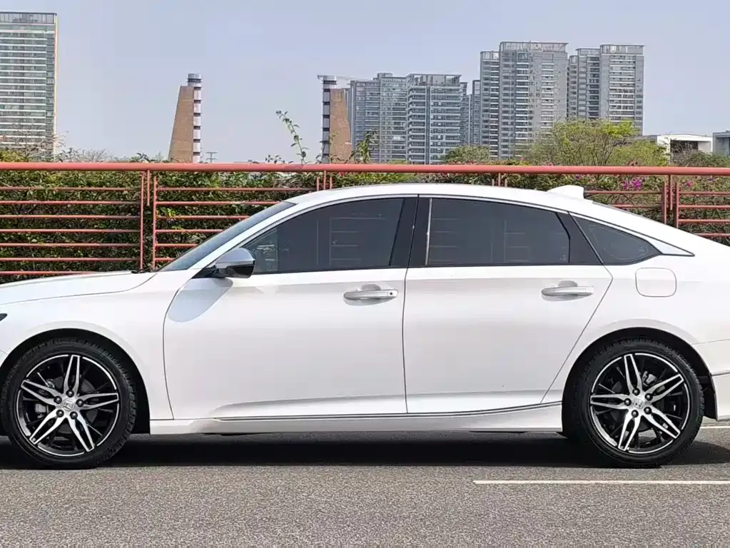 Honda Inspire — фото 6