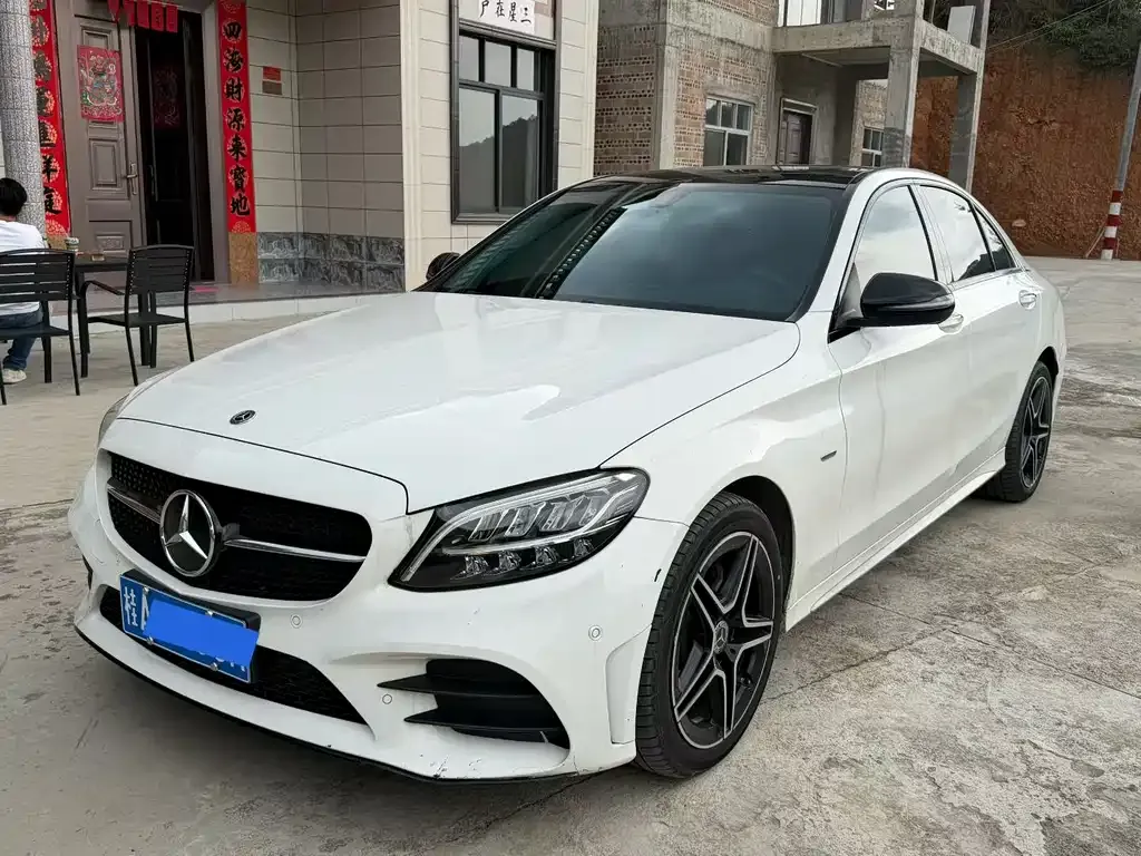 Mercedes-Benz C-Class — фото 1