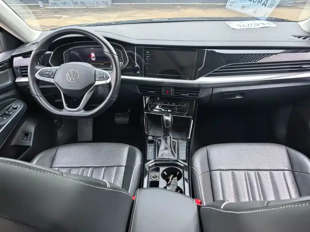 Volkswagen Passat — фото 2