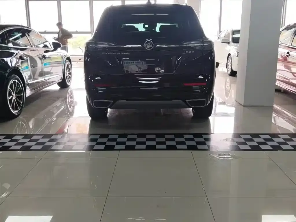 Buick Envision Plus — фото 4