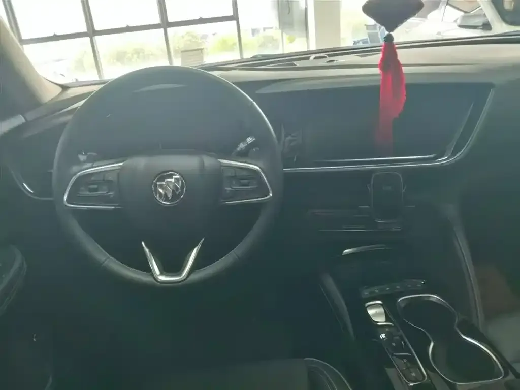 Buick Envision Plus — фото 10