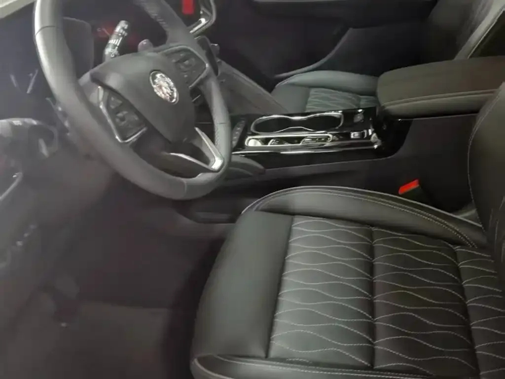 Buick Envision Plus — фото 2