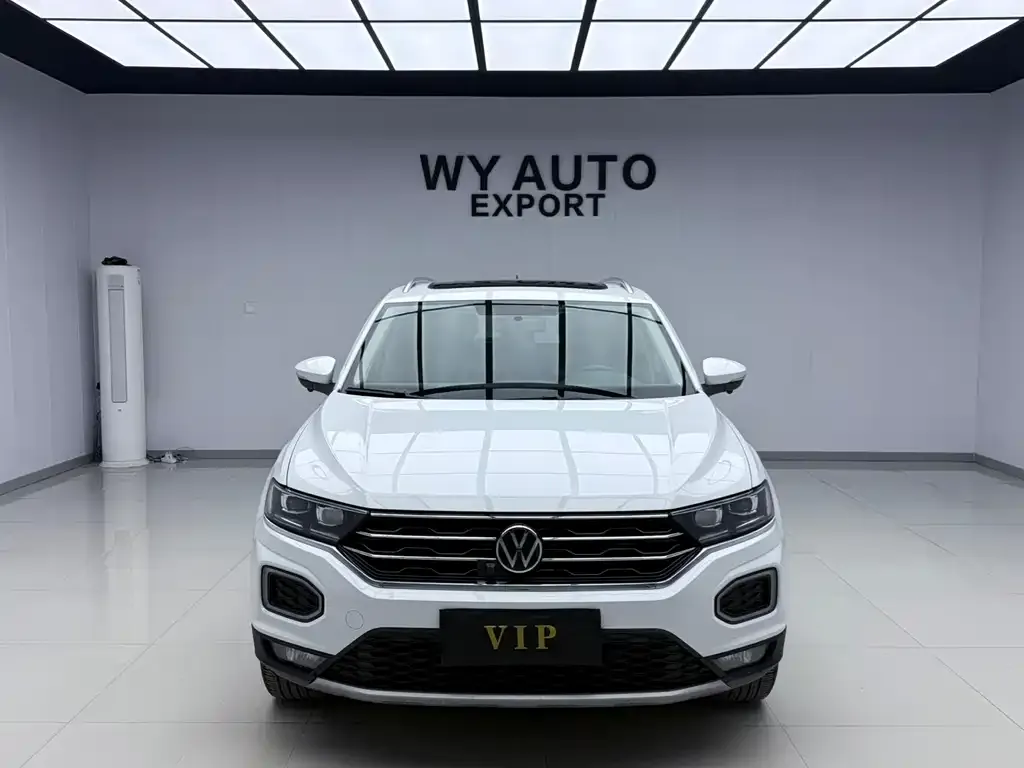 Volkswagen T-Roc — фото 10